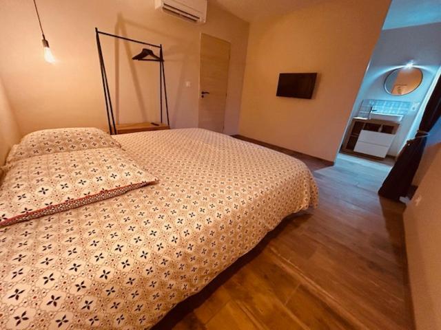Gites Entre 2 Rives Montolieu Экстерьер фото