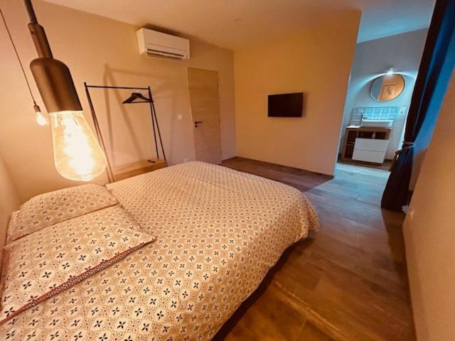 Gites Entre 2 Rives Montolieu Экстерьер фото